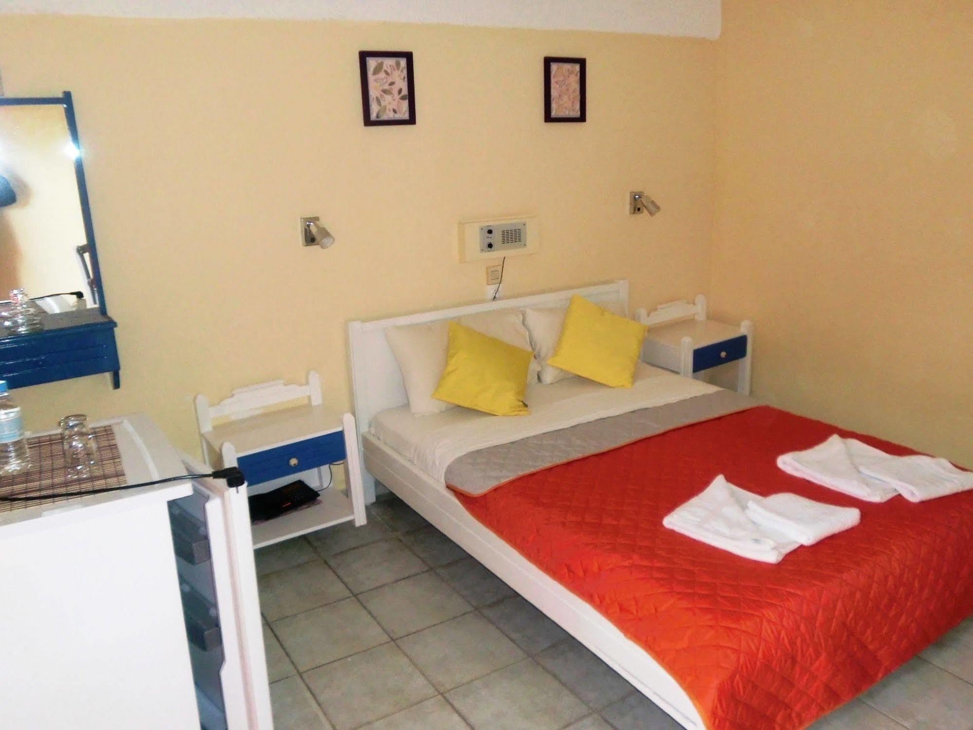 Hotel Neos Matala Exterior foto
